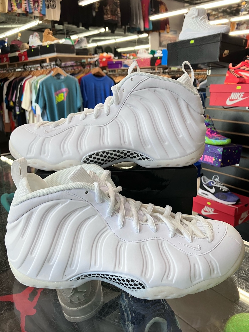 Nike Air Foamposite One Triple White Size 10